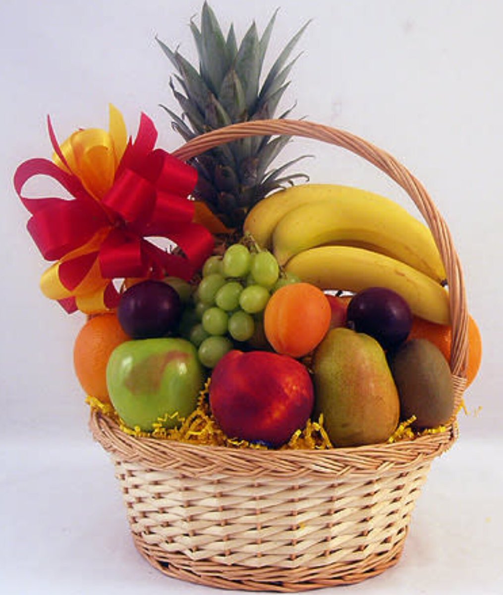 Варианты корзин с фруктами