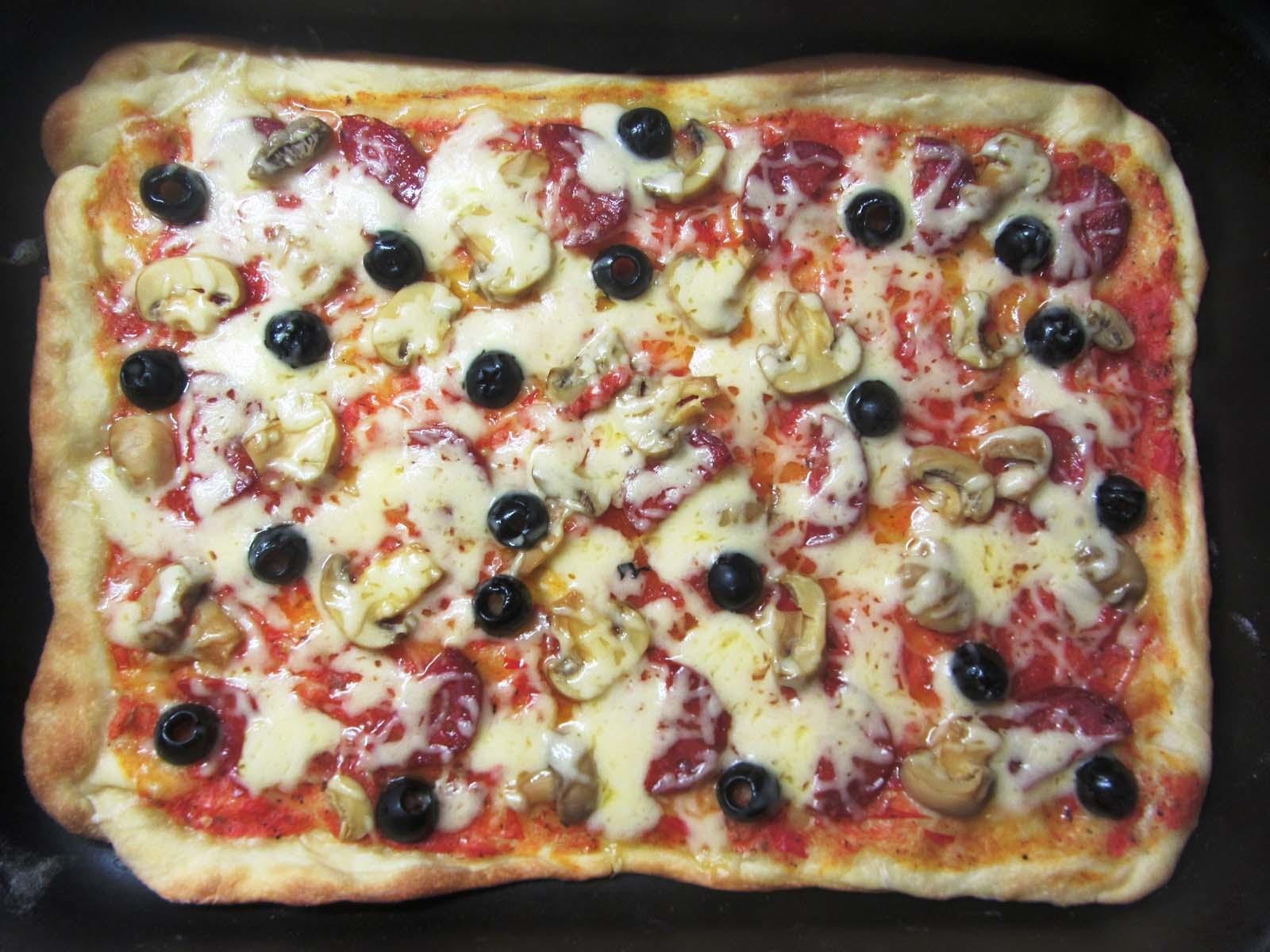 можно ли приготовить пиццу из бездрожжевого теста слоеного в духовке фото 77