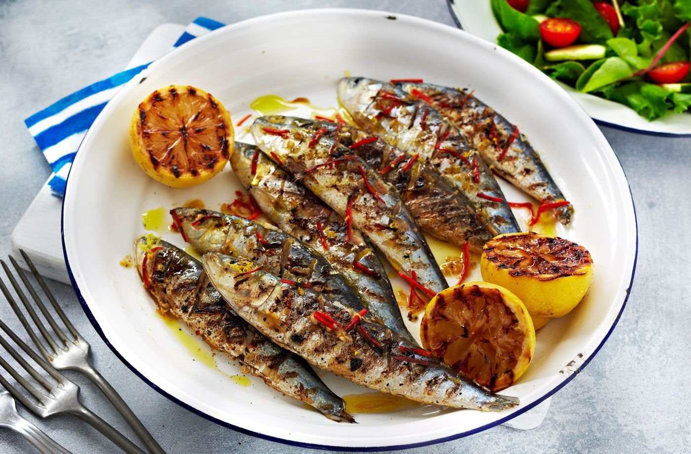 7 блюд. Марокканские сардины. Sardalya Sardines. Сардины на тарелке. Сардины на гриле.
