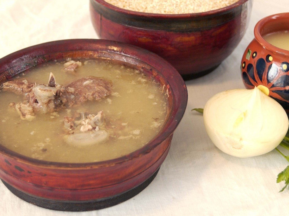 Хакасские блюда. Угре чарба Хакасский суп. Кочо суп Алтайский. Национальная еда Хакасии. Хан блюдо хакасов.