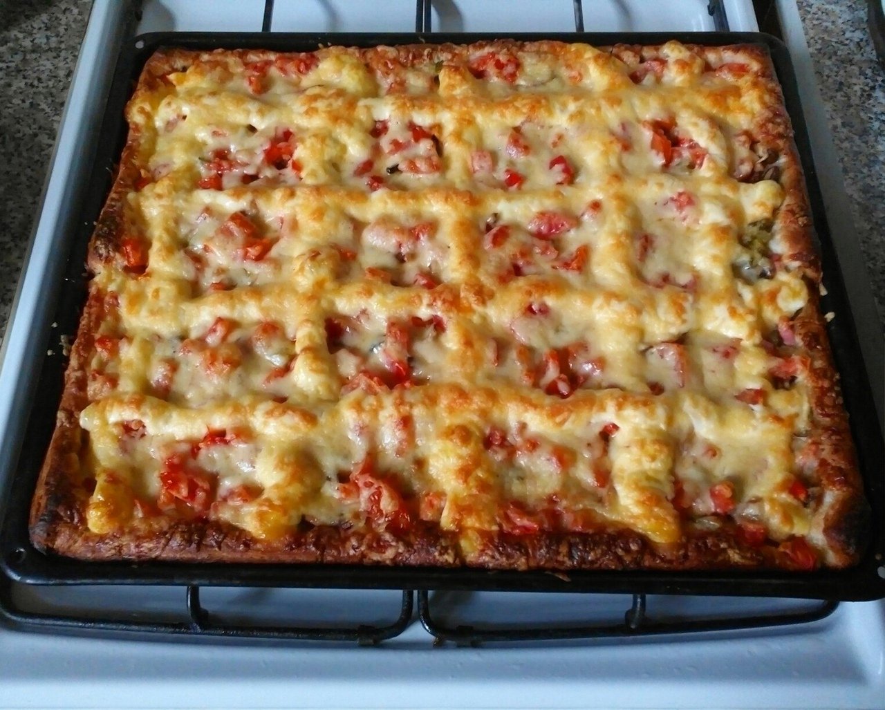 что нужно для пиццы в домашних условиях в духовке с колбасой и сыром фото 48