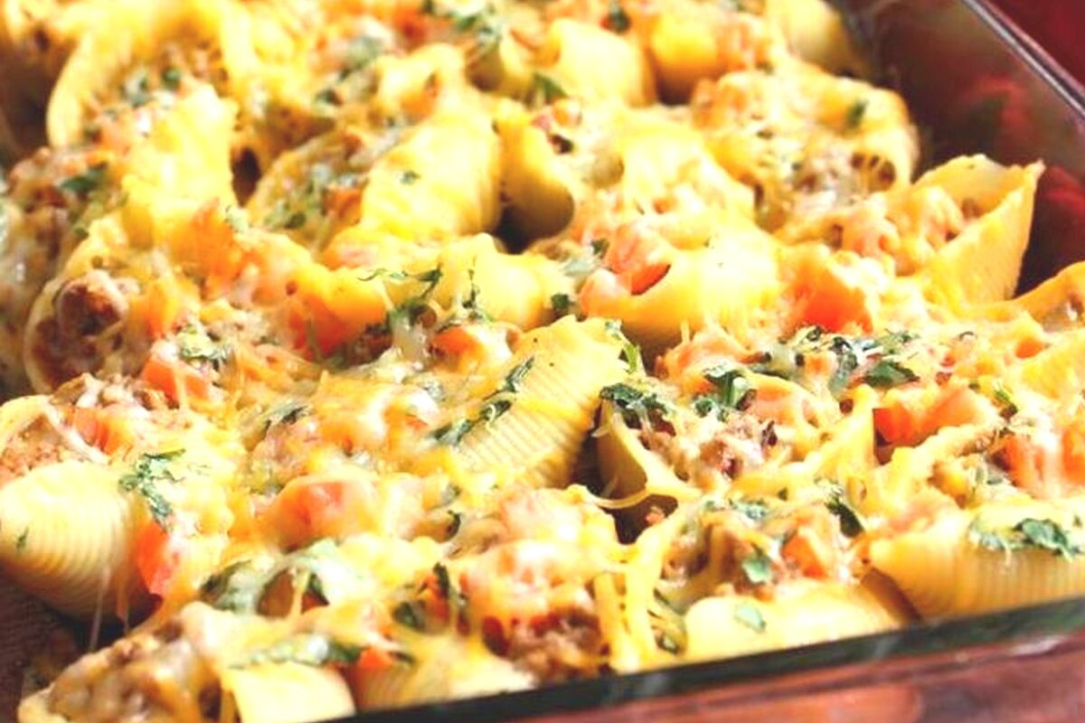 Фаршированные макароны ракушки