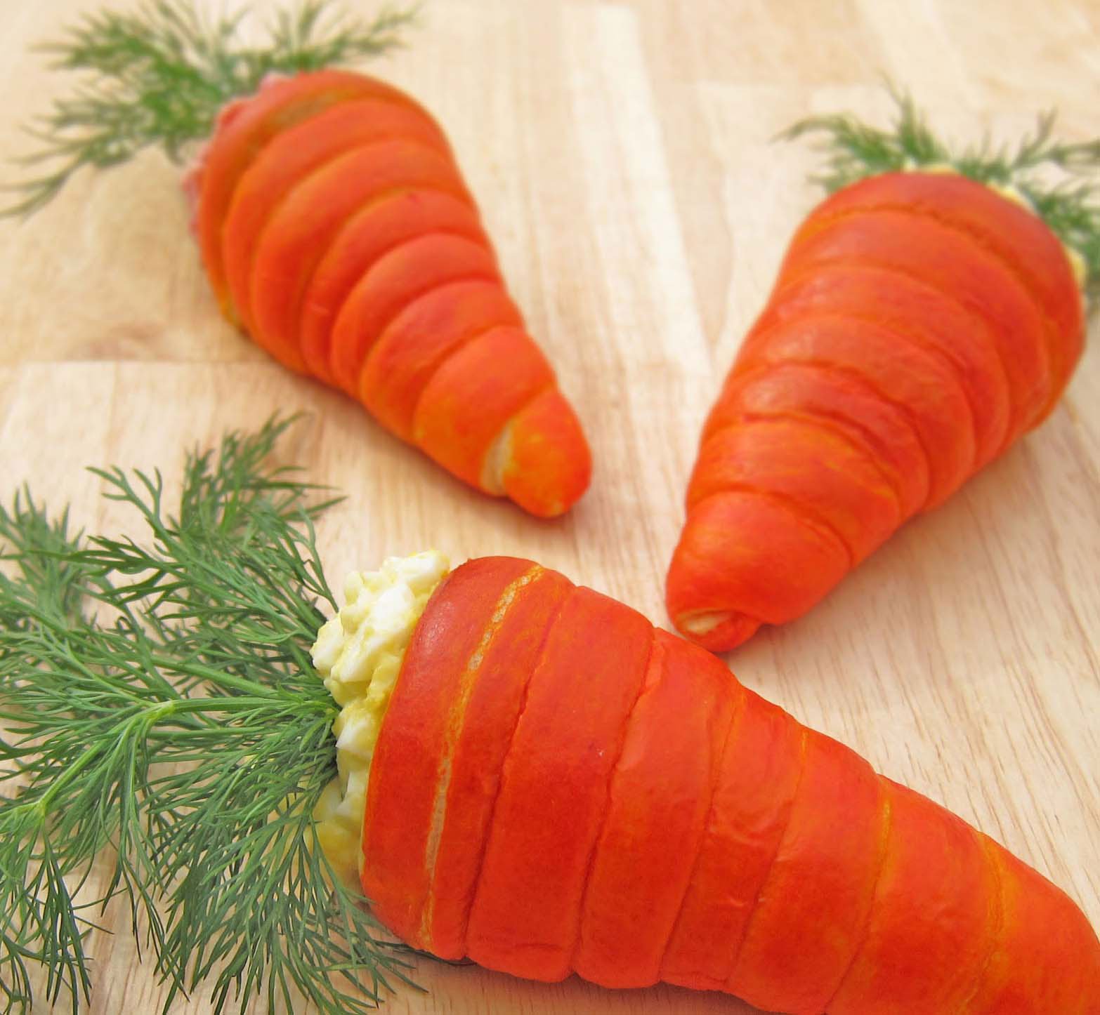 Салат в виде морковки