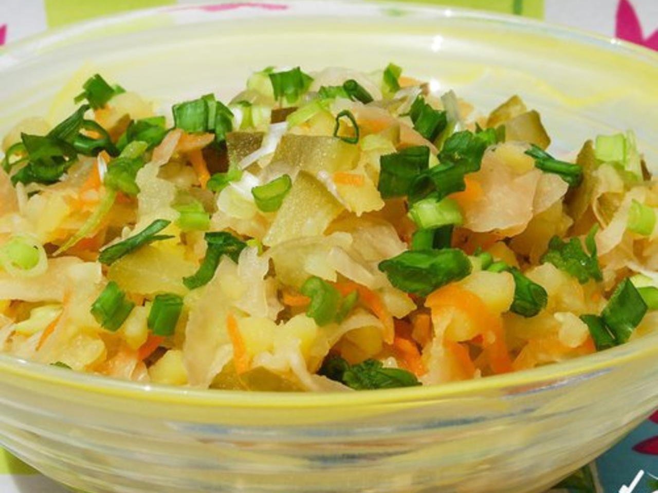 Ответы gkhyarovoe.ru: как называется блюдо из квашенной капусты картофеля и кусочков теста.??