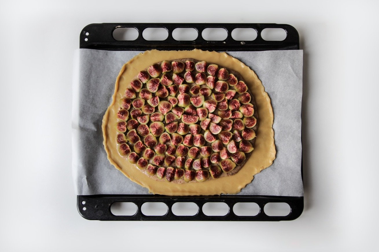 можно ли выпекать пиццу на фольге в духовке вместо пергаментной бумаги фото 116