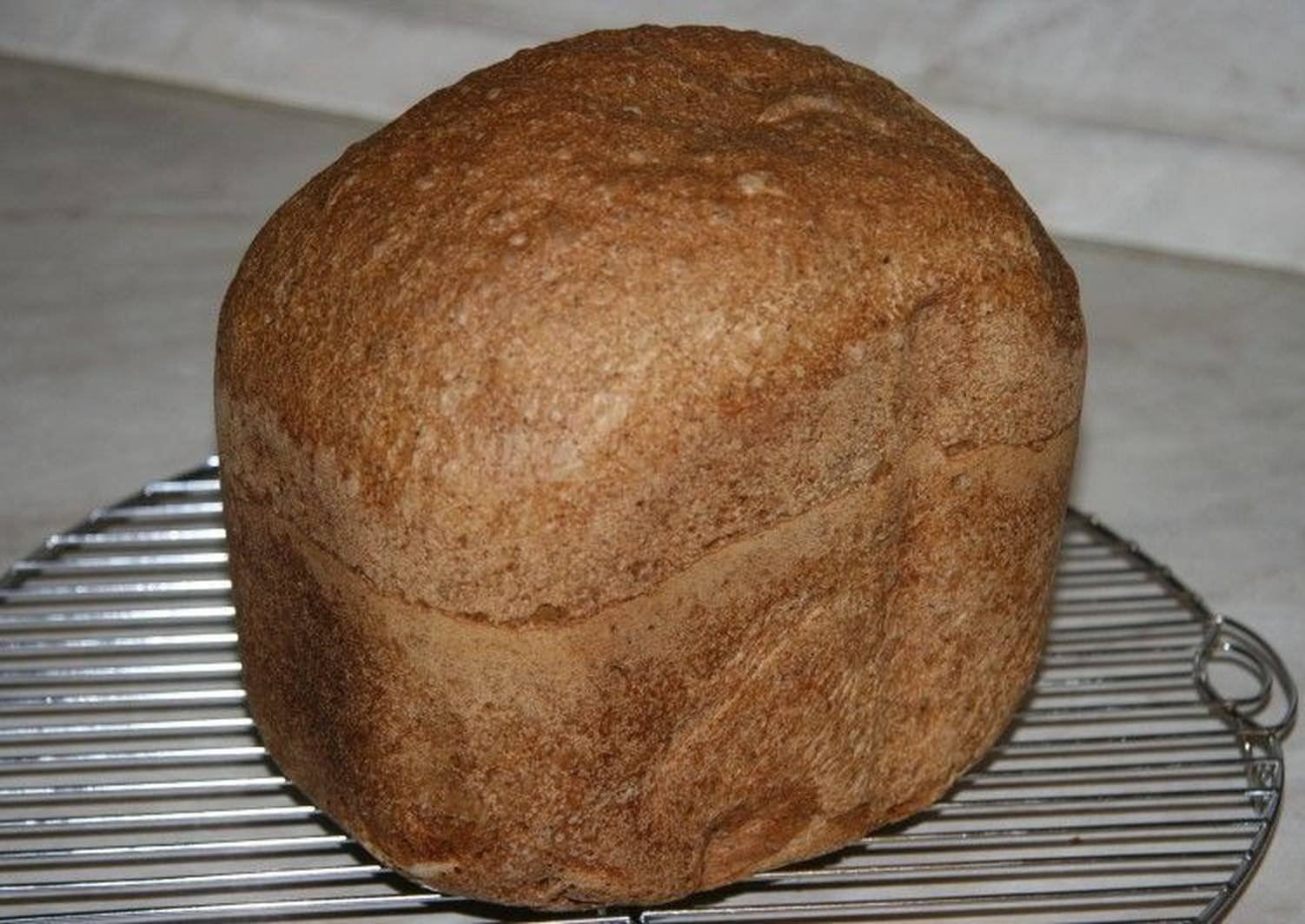 Ржаной хлеб без дрожжей в хлебопечке рецепт. Ржано-пшеничный хлеб ржано-пшеничный хлеб. Выпечка в хлебопечке. Домашний хлеб. Домашний хлеб в хлебопечке.