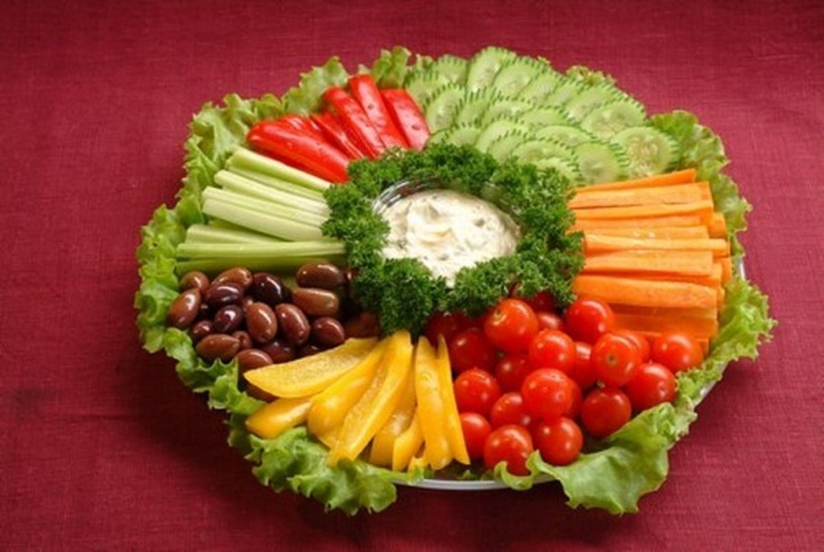 Новогодняя нарезка овощей и фруктов (62 фото)