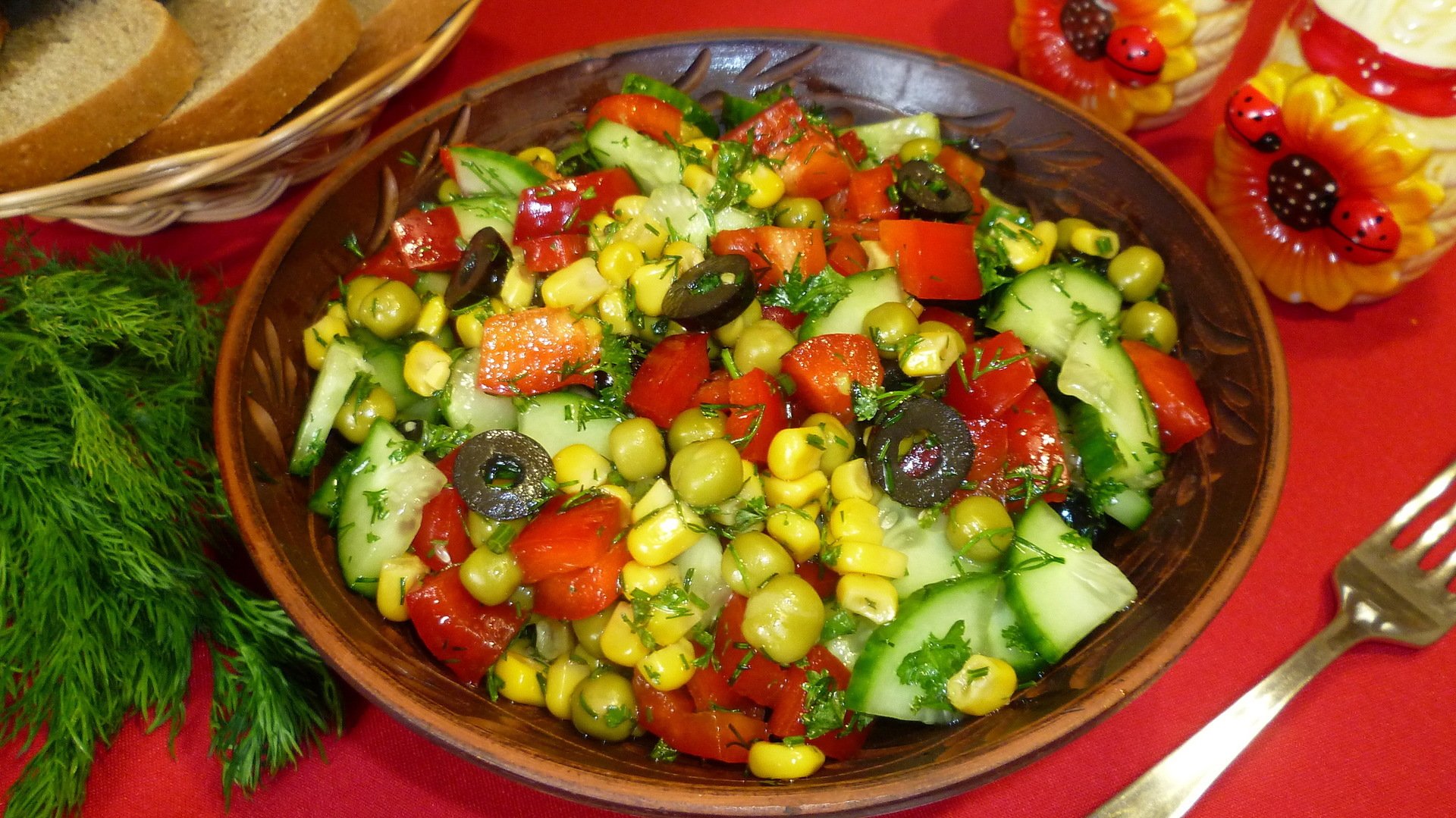 Салат овощной постный. Овощной салат. Овощные салаты на праздничный стол. Овощные салаты без майонеза. Овощной салат с растительным маслом.