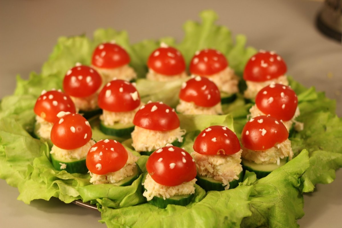 Закуска на чипсах