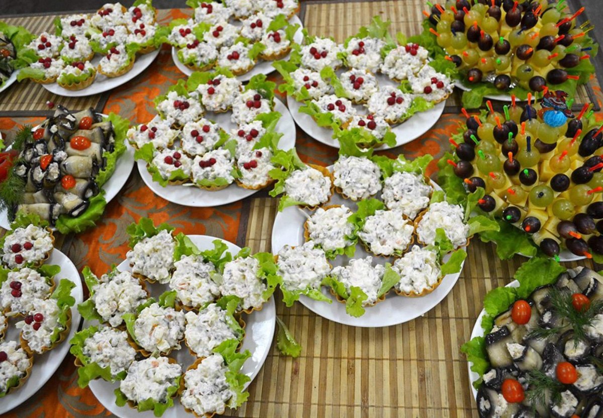 Закуска павлиний хвост