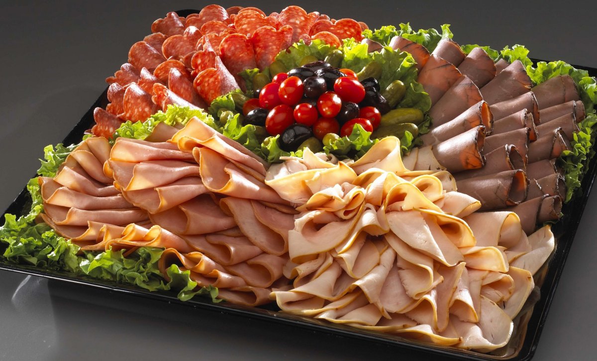 Нарезка на праздничный стол