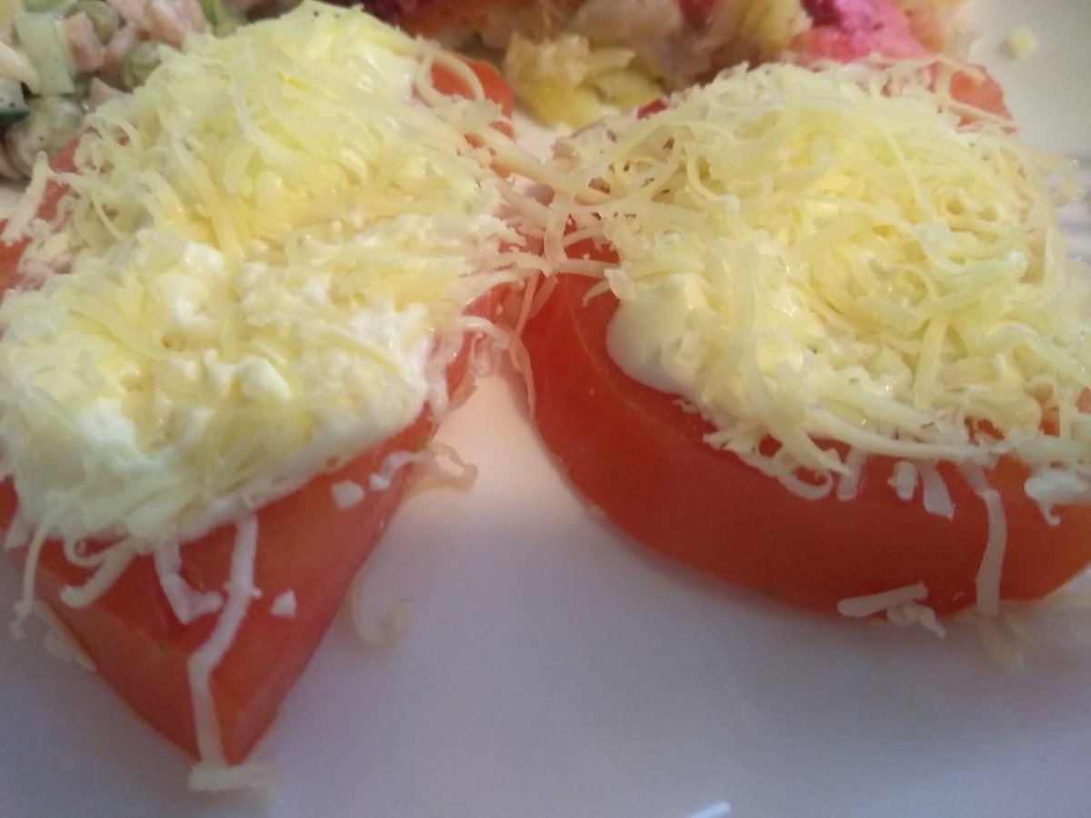 Закуска помидоры с сыром