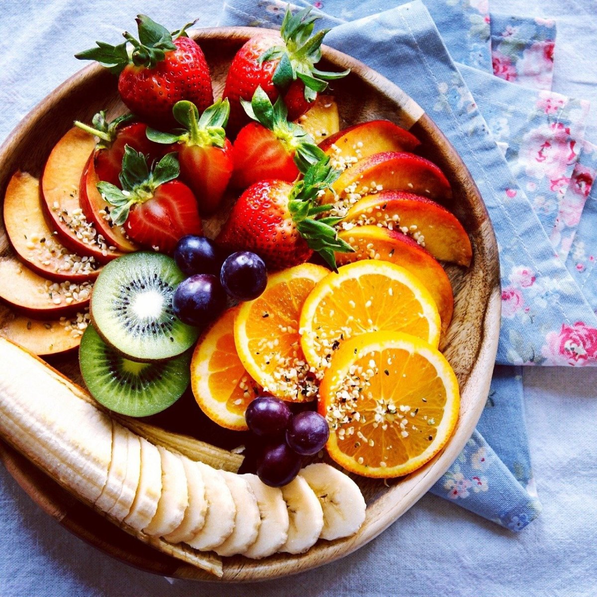 Тарелка фруктовая с ананасом