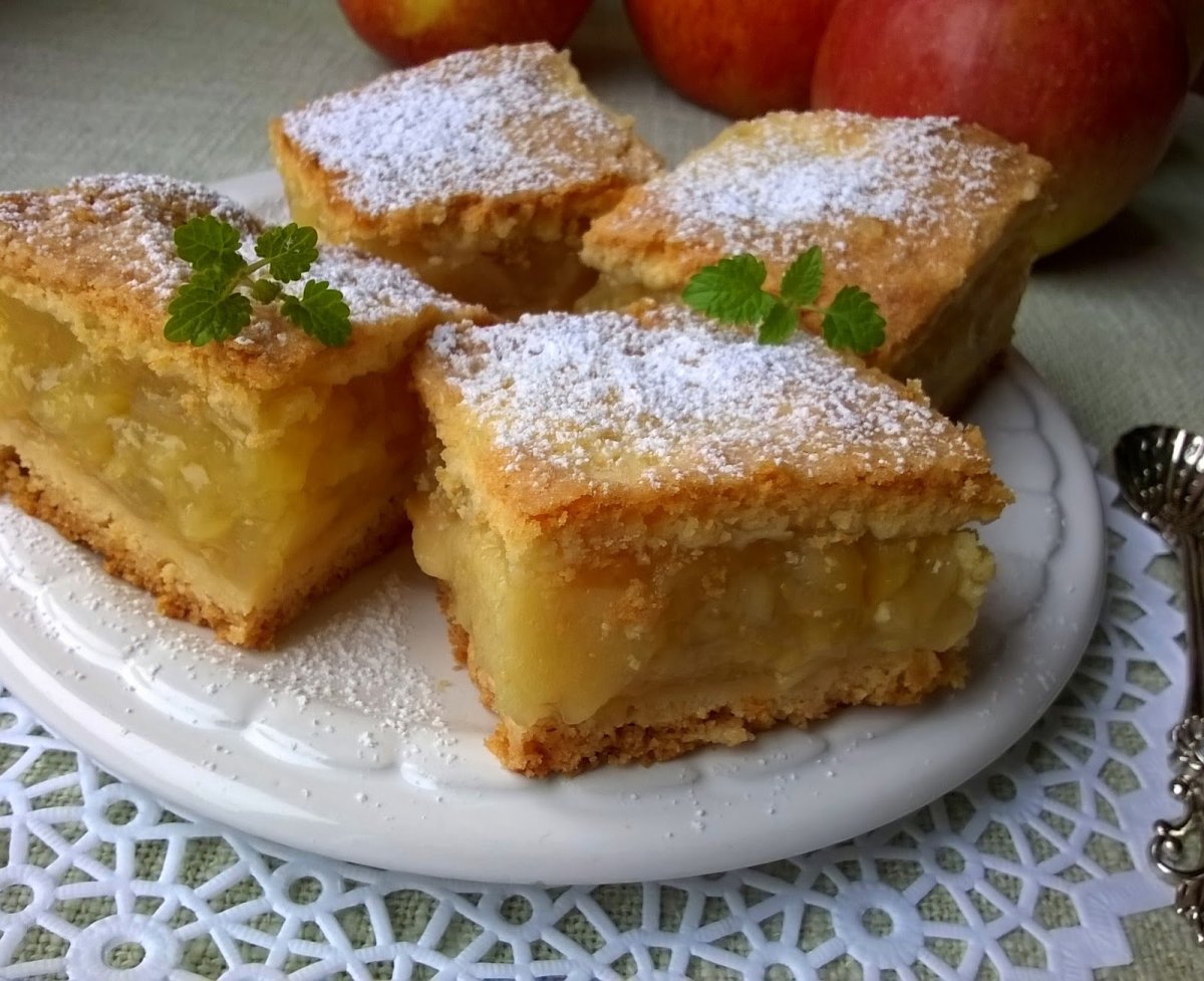 Десерт из яблок на скорую руку