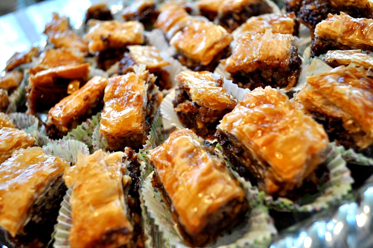 Пахлава и шекербура Азербайджанская