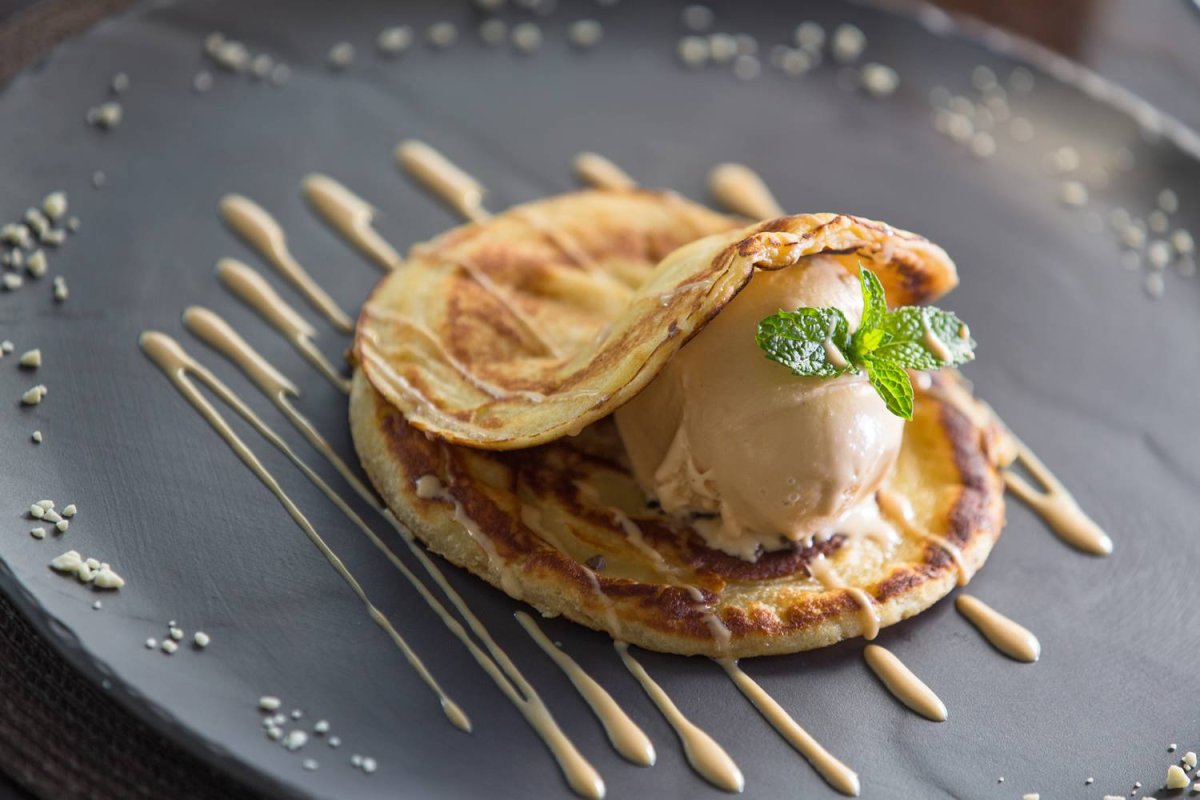 Авторская подача блинов