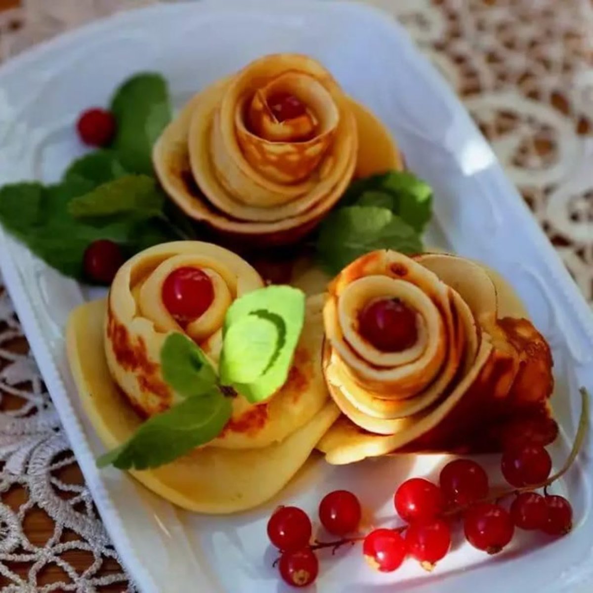 Красиво завернуть блинчики