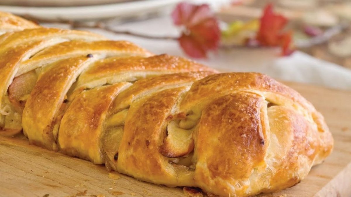 Штрудель из слоёного теста бездрожжевого