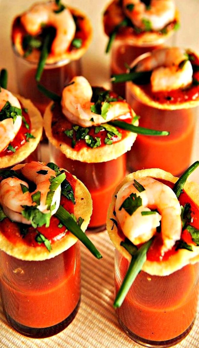 Кейтеринг подача блюд