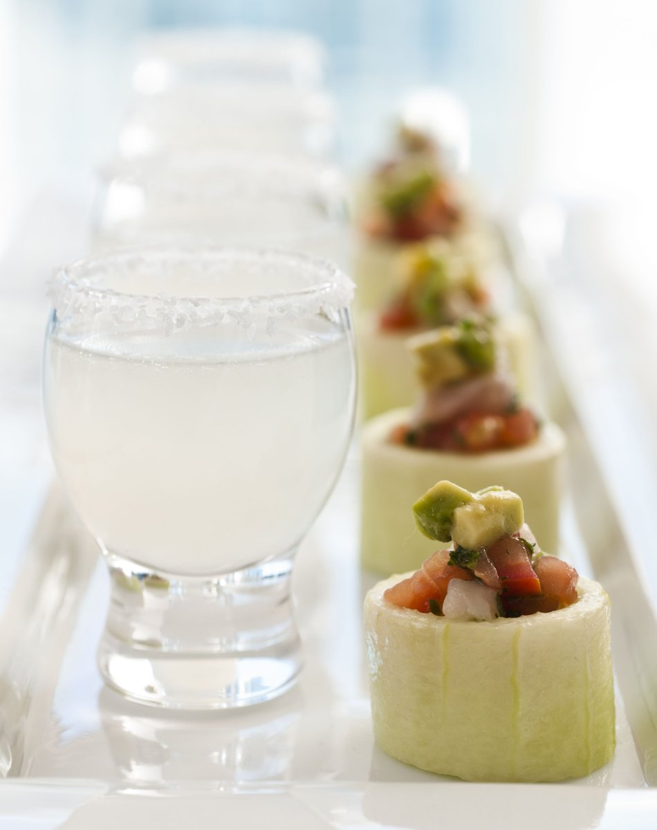 Закуски к коктейлям алкогольным