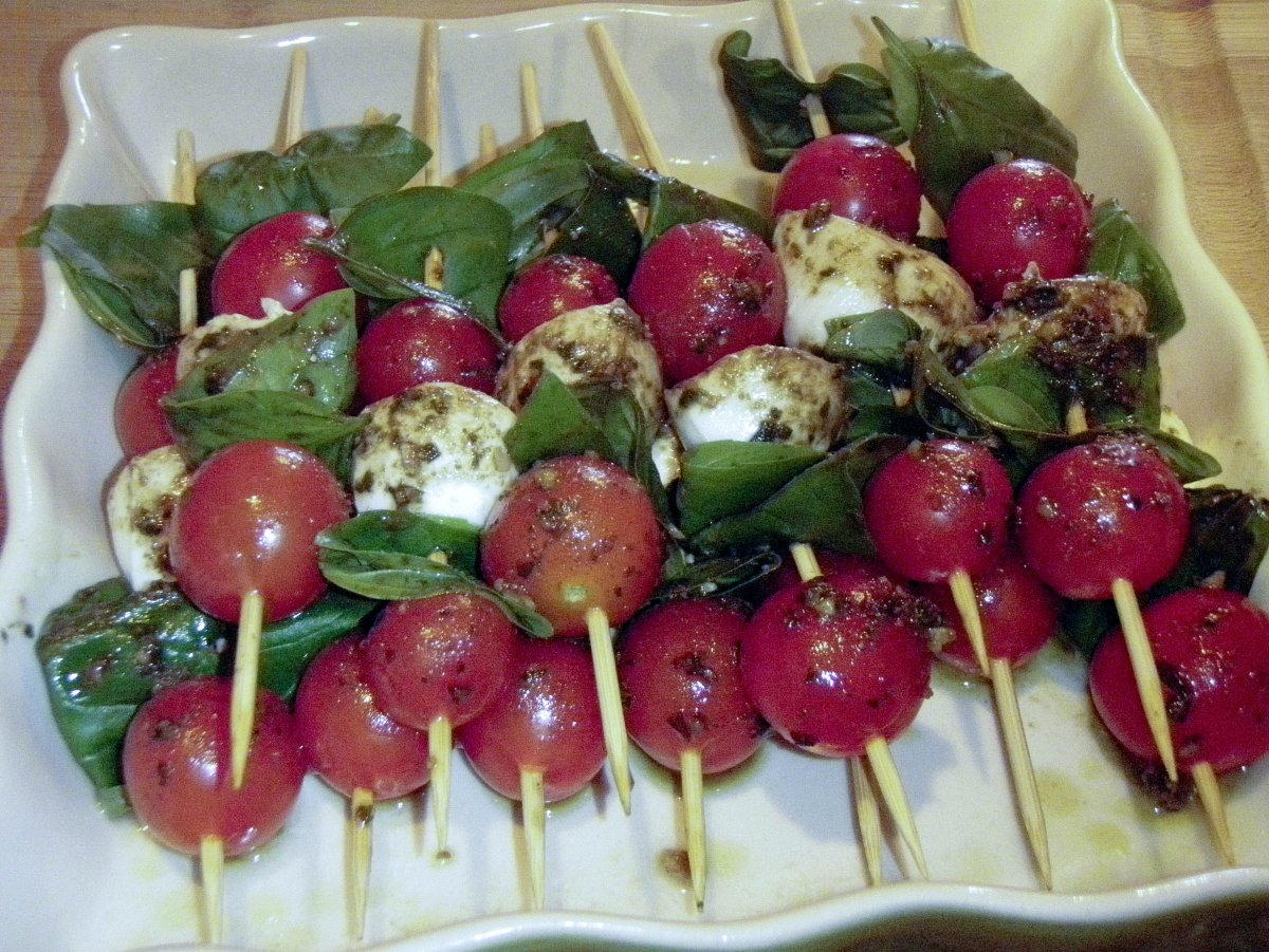 Шашлык на шпажках закуска