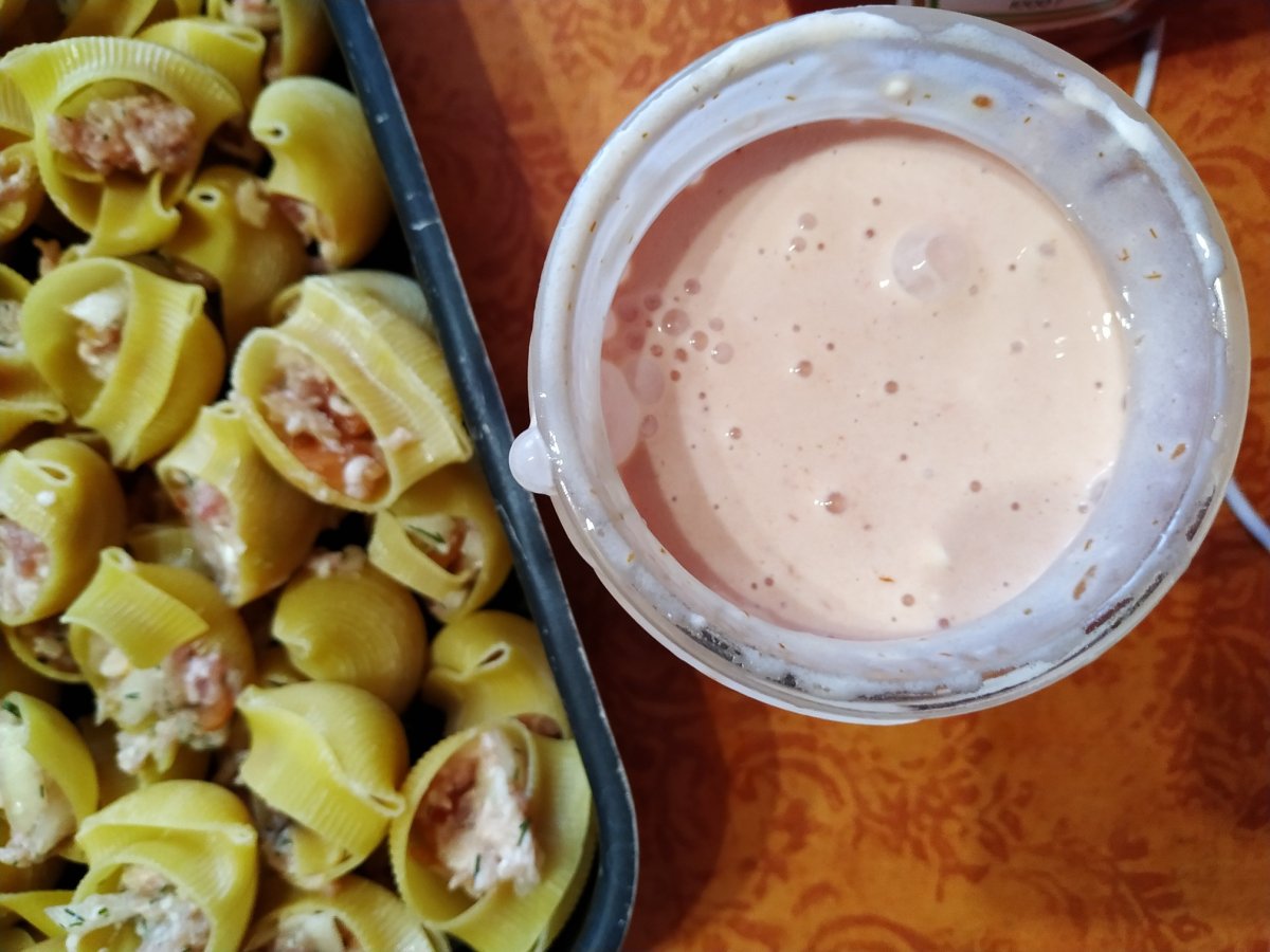 Конкильони фаршированные фаршем