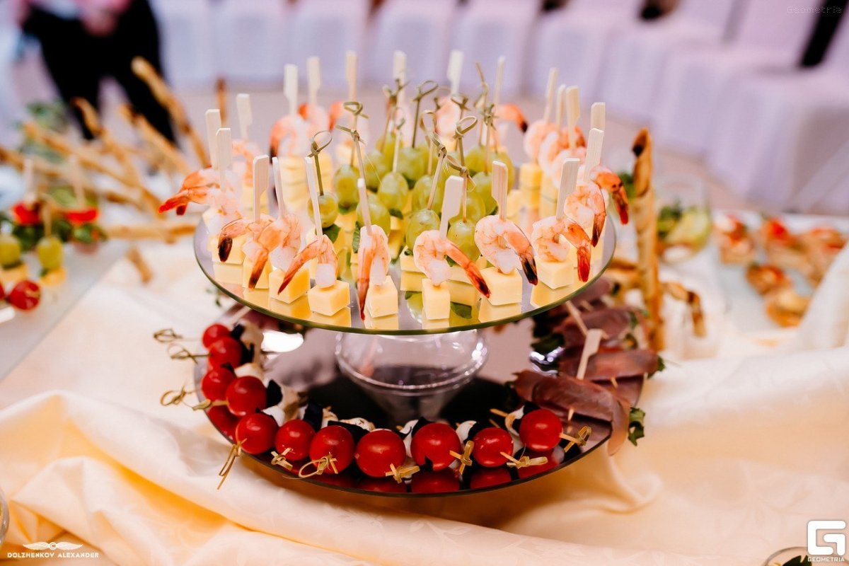 Канапе для фуршета на свадьбу
