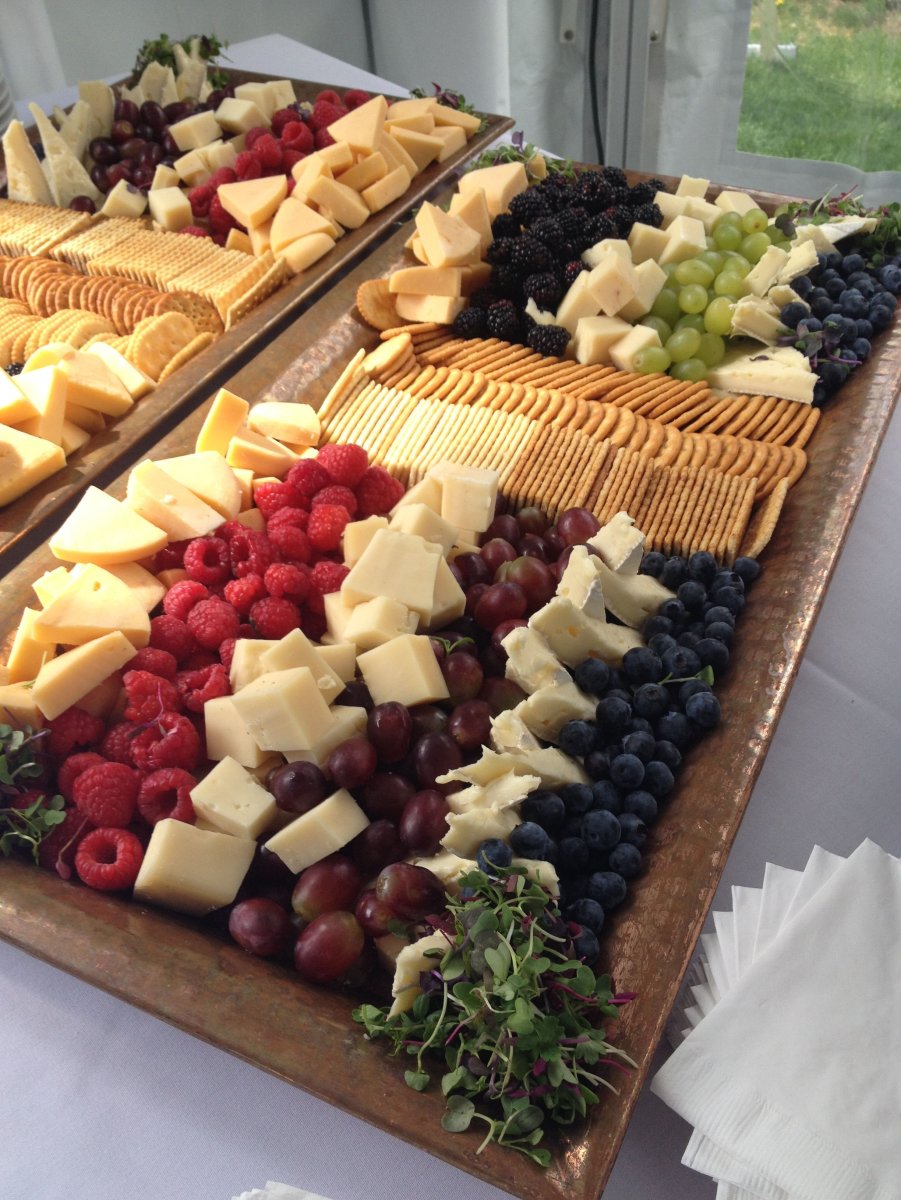 Фуршетная тарелка с закусками