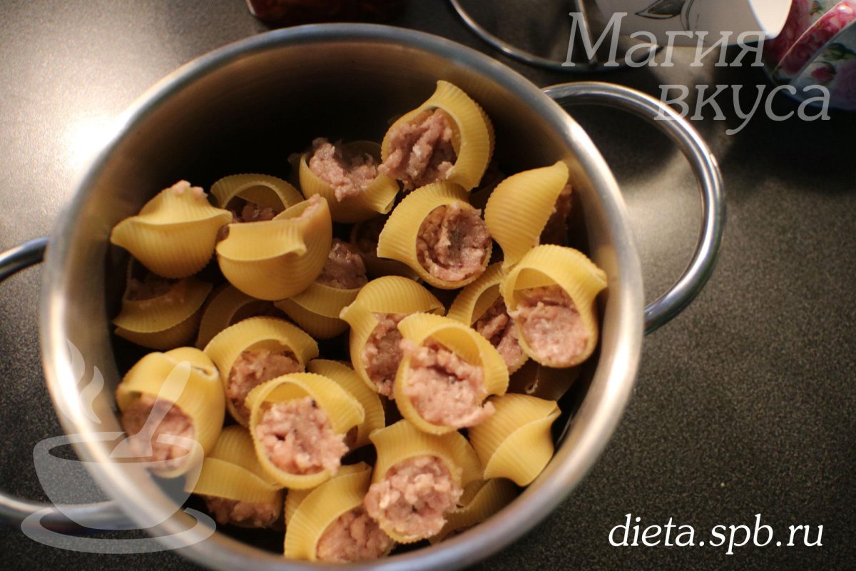 Мясные трубочки в духовке