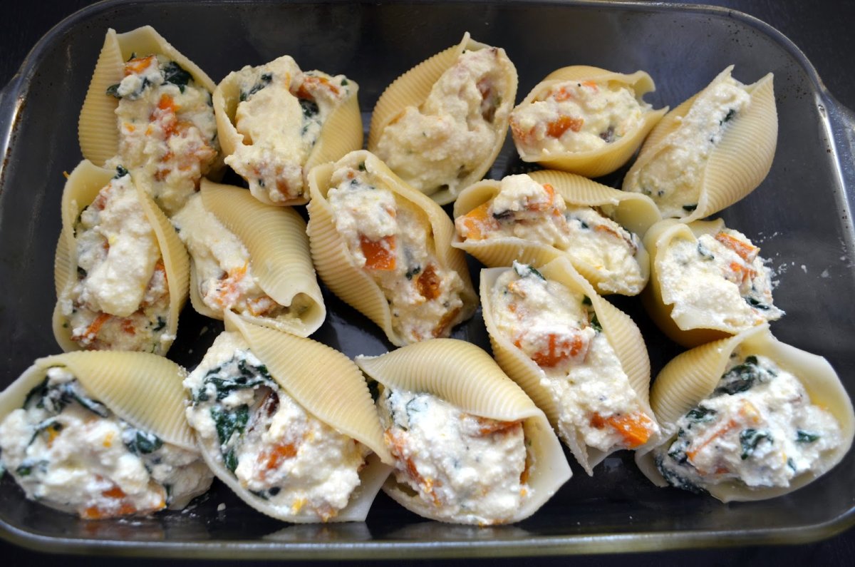 Макароны фаршированные рикоттой