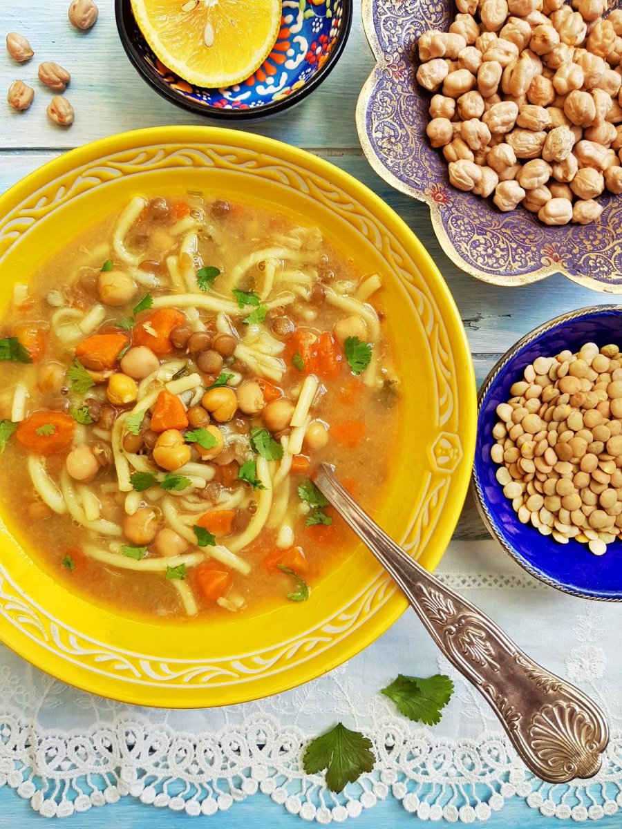 Суп с нутом узбекский