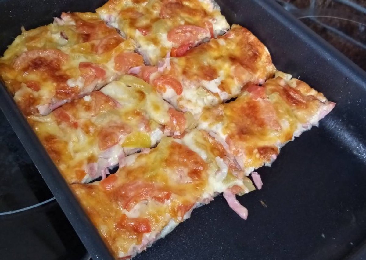 Пицца на скорую руку в духовке
