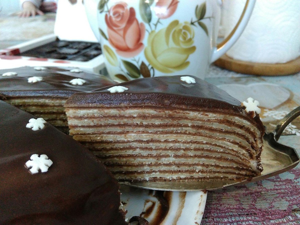 Торт блинный шоколадный с маскарпоне