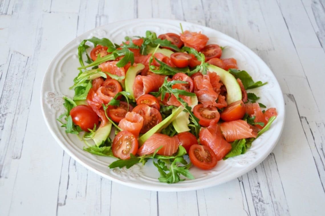 Руккола семга черри