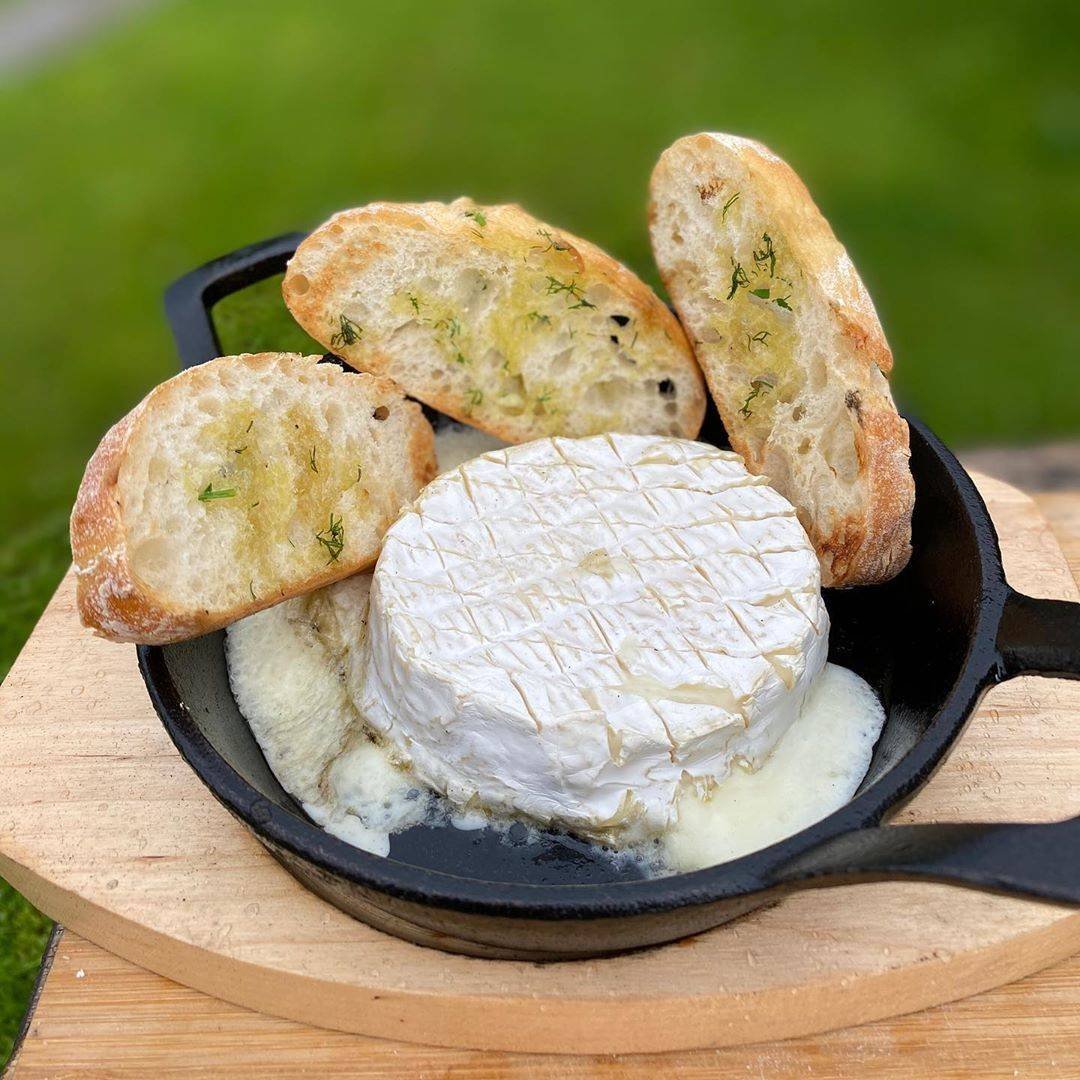 Макароны с камамбером