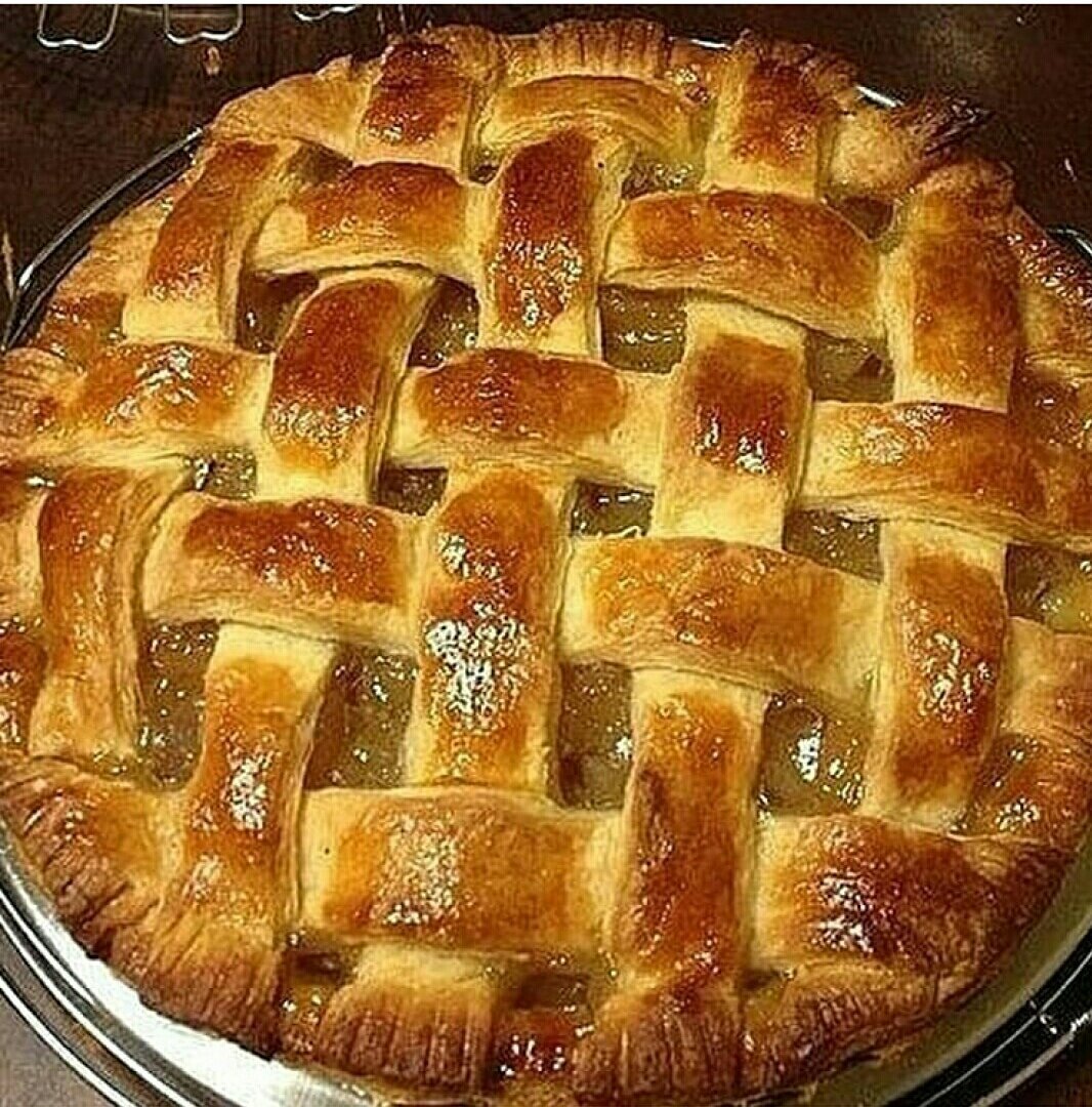 Пирог корзинка с персиками