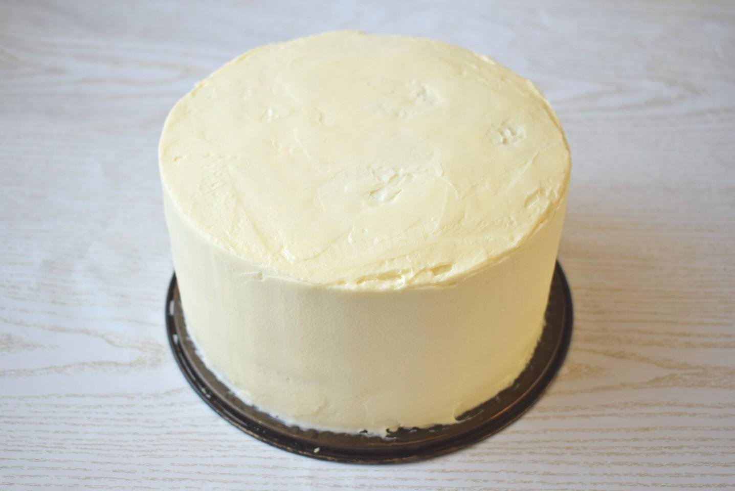 Рецепт сыра для крема чиз. Сыр для крема чиз для торта. Крем-чиз для торта из творожного сыра. Торт с сырным кремом. Крем для торта из творожного сыра.