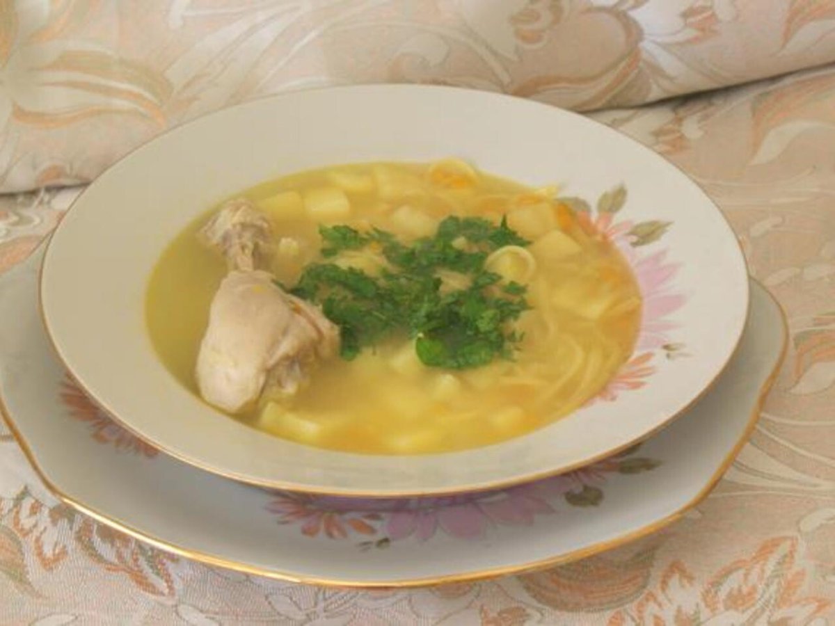 Куриный суп с голенью