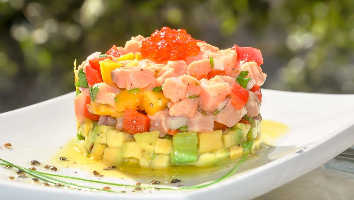 Севиче с манго и авокадо