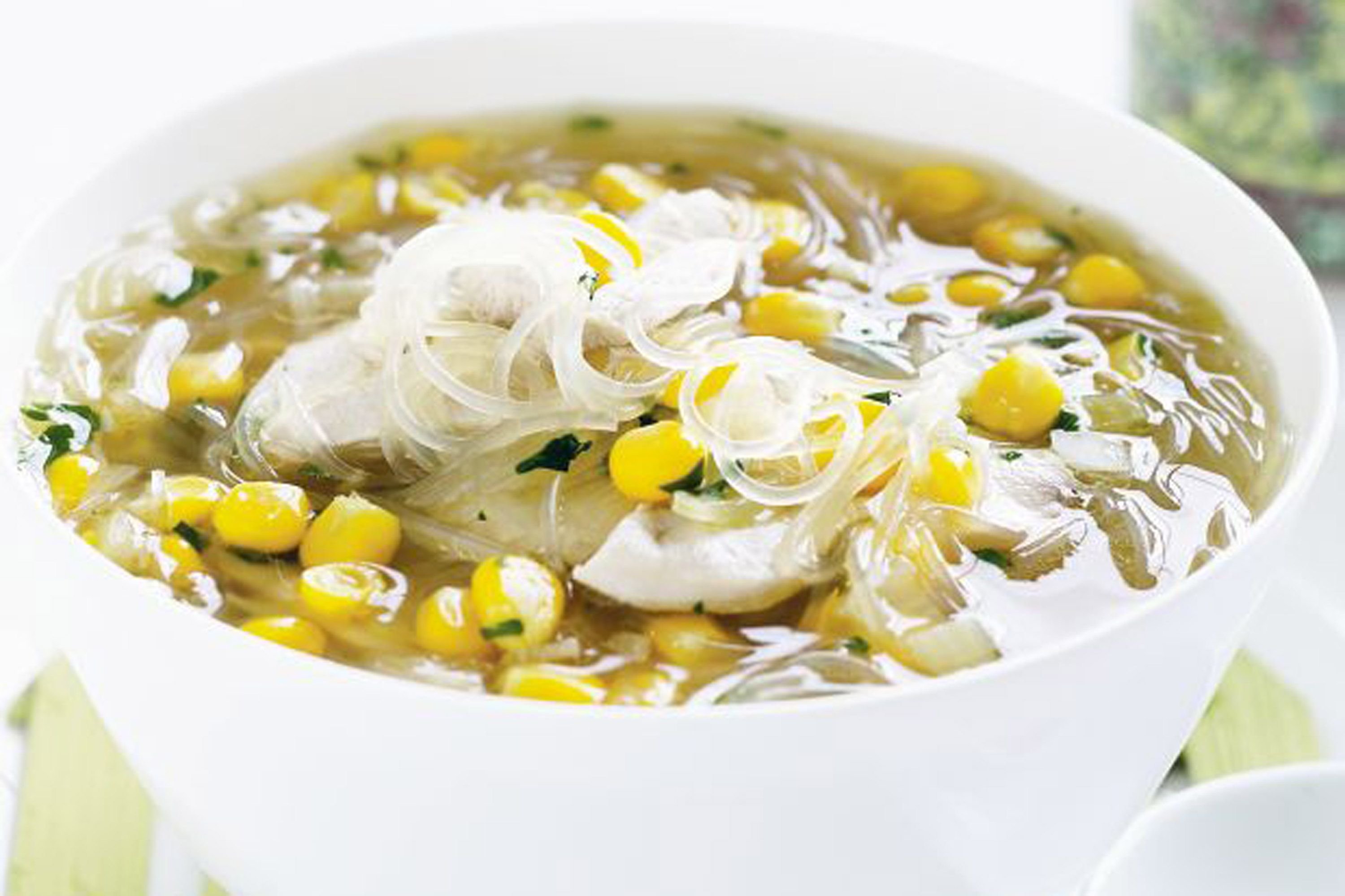 Кукуруза лапша. Vermicelli Soup. Суп с кукурузой и лапшой. Куриный суп с кукурузой. Мелкая вермишель для супа.