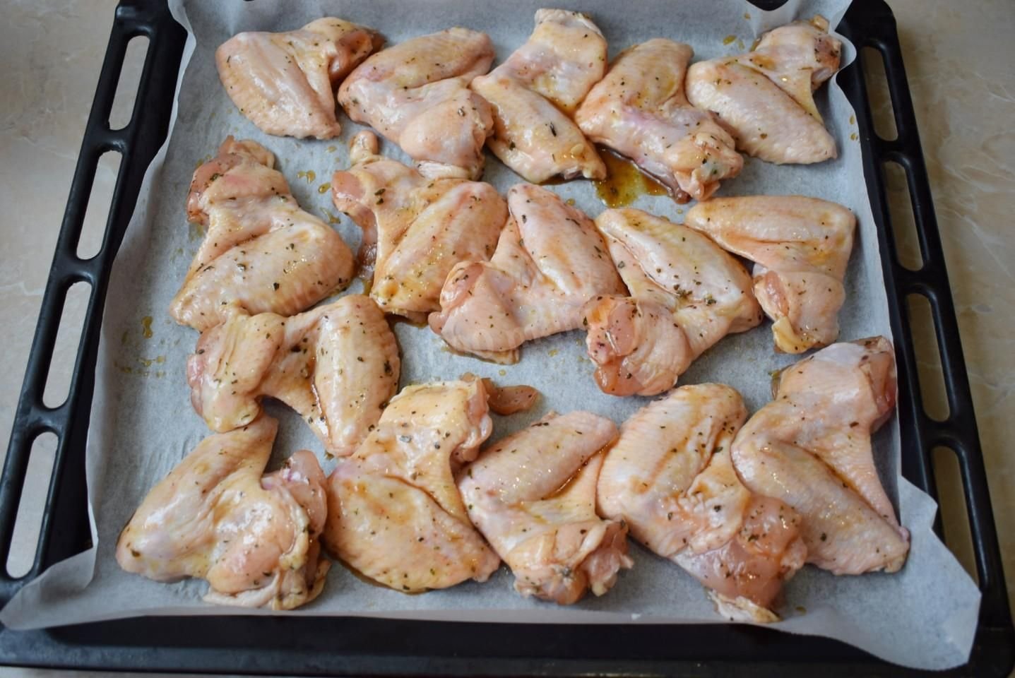 Как приготовить курицу на противне