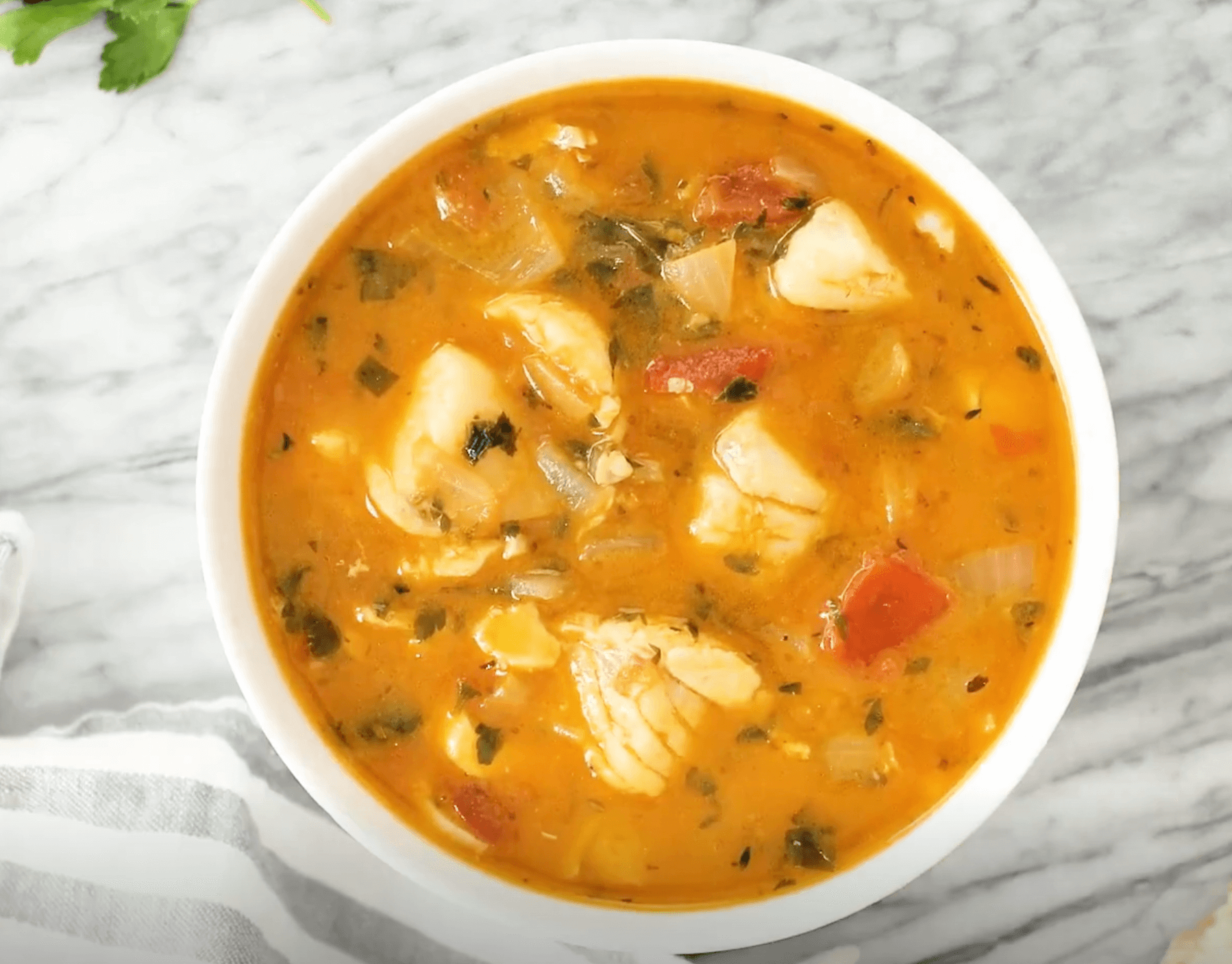 Суп из индейки рецепты простые. Суп из индейки. Овощной суп с индейкой. Суп из филе индейки. Суп из бедра индейки.