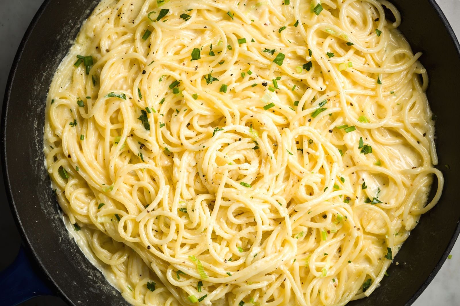 Лапша с плавленным сыром. Макароны с плавленым сыром. Сыр спагетти. Elsyor лапша. Пепинно спагетти.