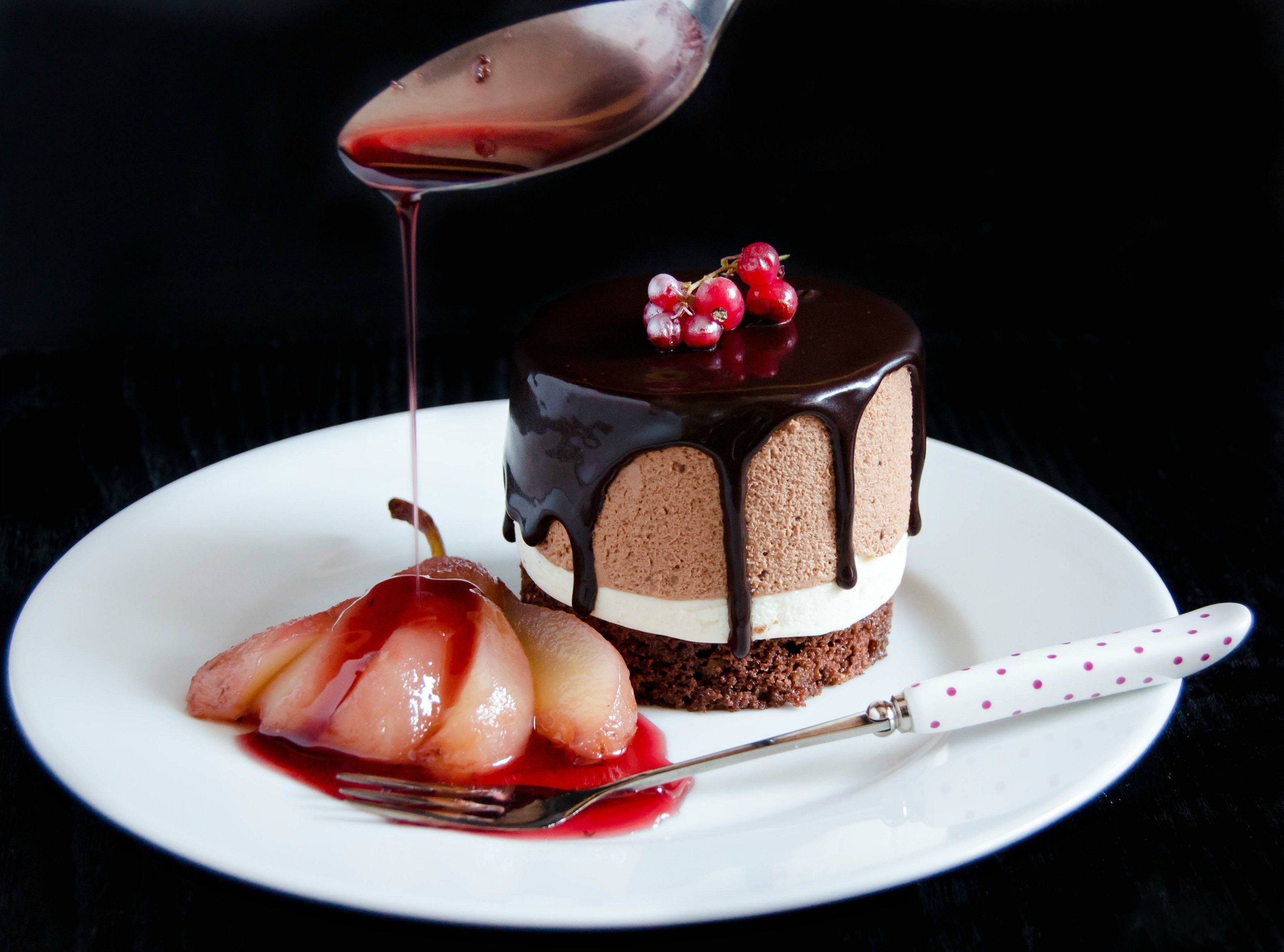 Три десерта. Десерты. Изысканные Десерты. Ресторанные Десерты. Шоколадный десерт.