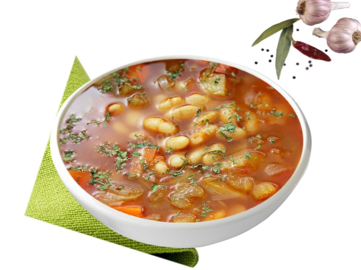 Суп фасолевый консервированной с курицей. Фасолевый суп суп. Суп с фасолью. Суп Фасолада. Бобовый суп.