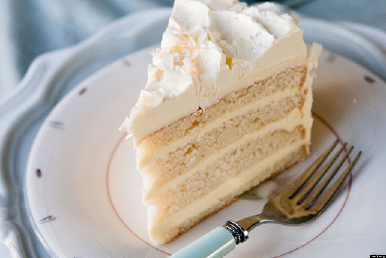 Сметанковый крем. Сметанный торт. Сметанный тортик. Торт сметанная Королева. Cream Cake.