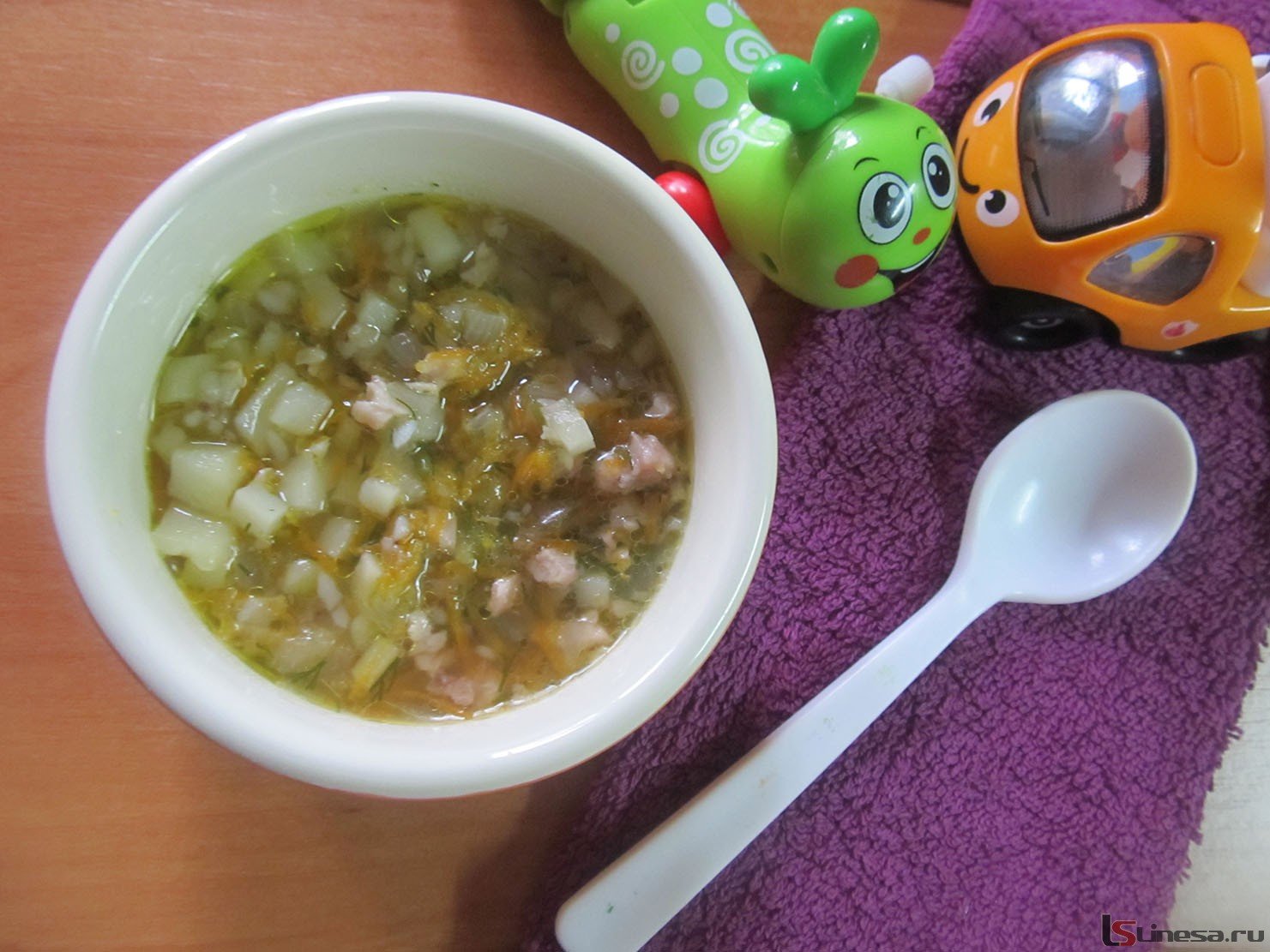 Суп для ребенка 5. Детские супчики. Суп для детей. Супчики для детей до года. Первые супы для прикорма.