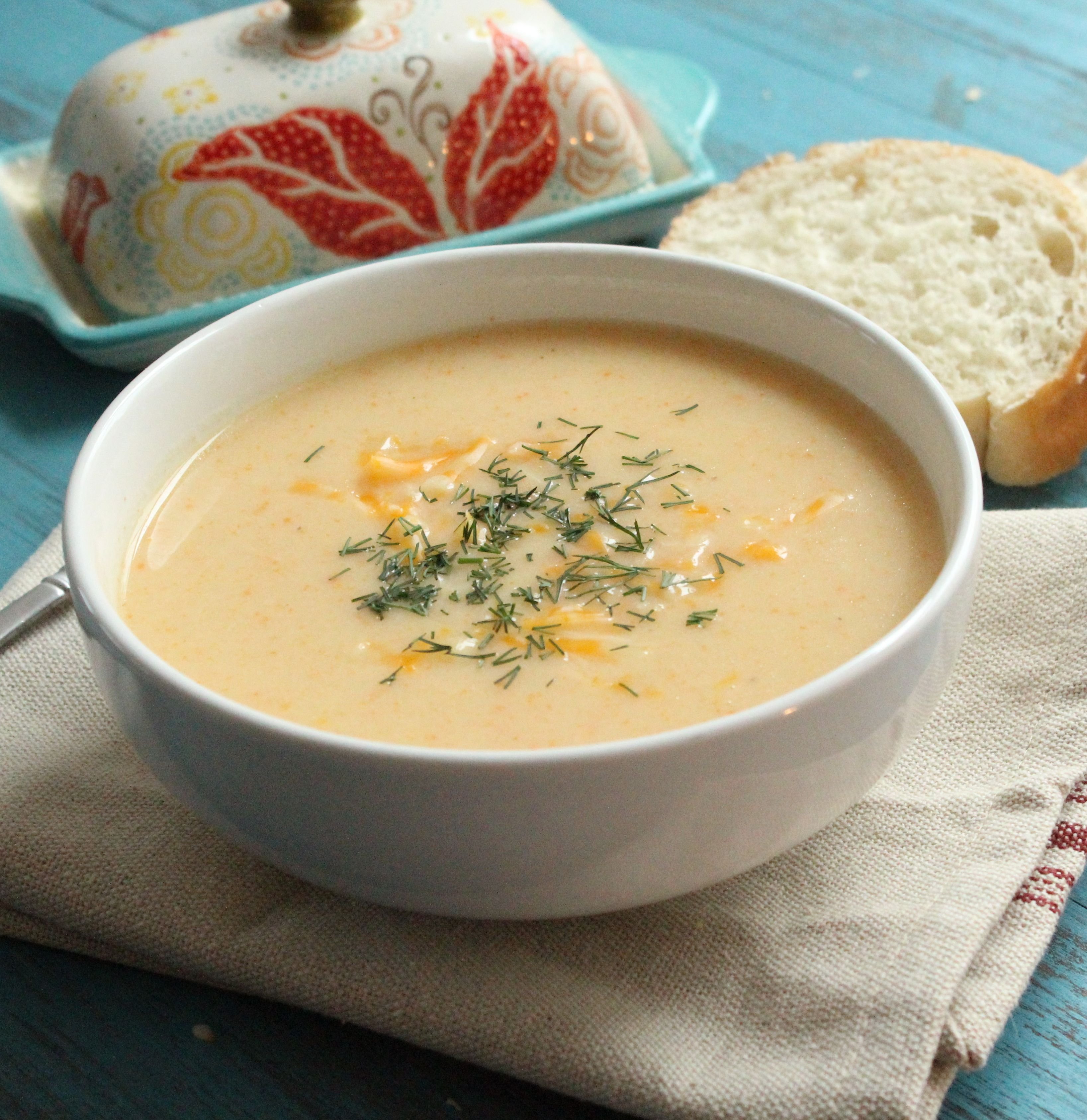 Рецепт сырного супа без плавленного сыра. Суп сырный из плавленного. Сырный суп из плавленных сырков. Суп пюре куриный. Сырный суп пюре.