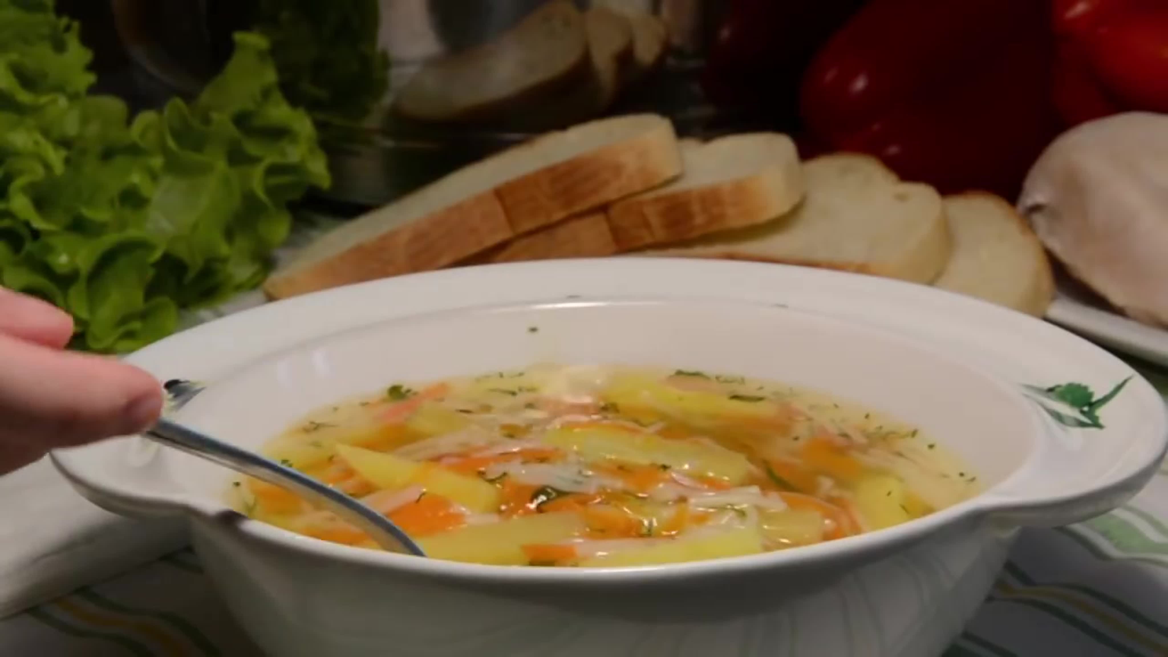 Суп без картошки рецепт. Суп без зажарки. Куриный суп без зажарки. Куриный суп с лапшой без зажарки. Легкий куриный суп без зажарки.