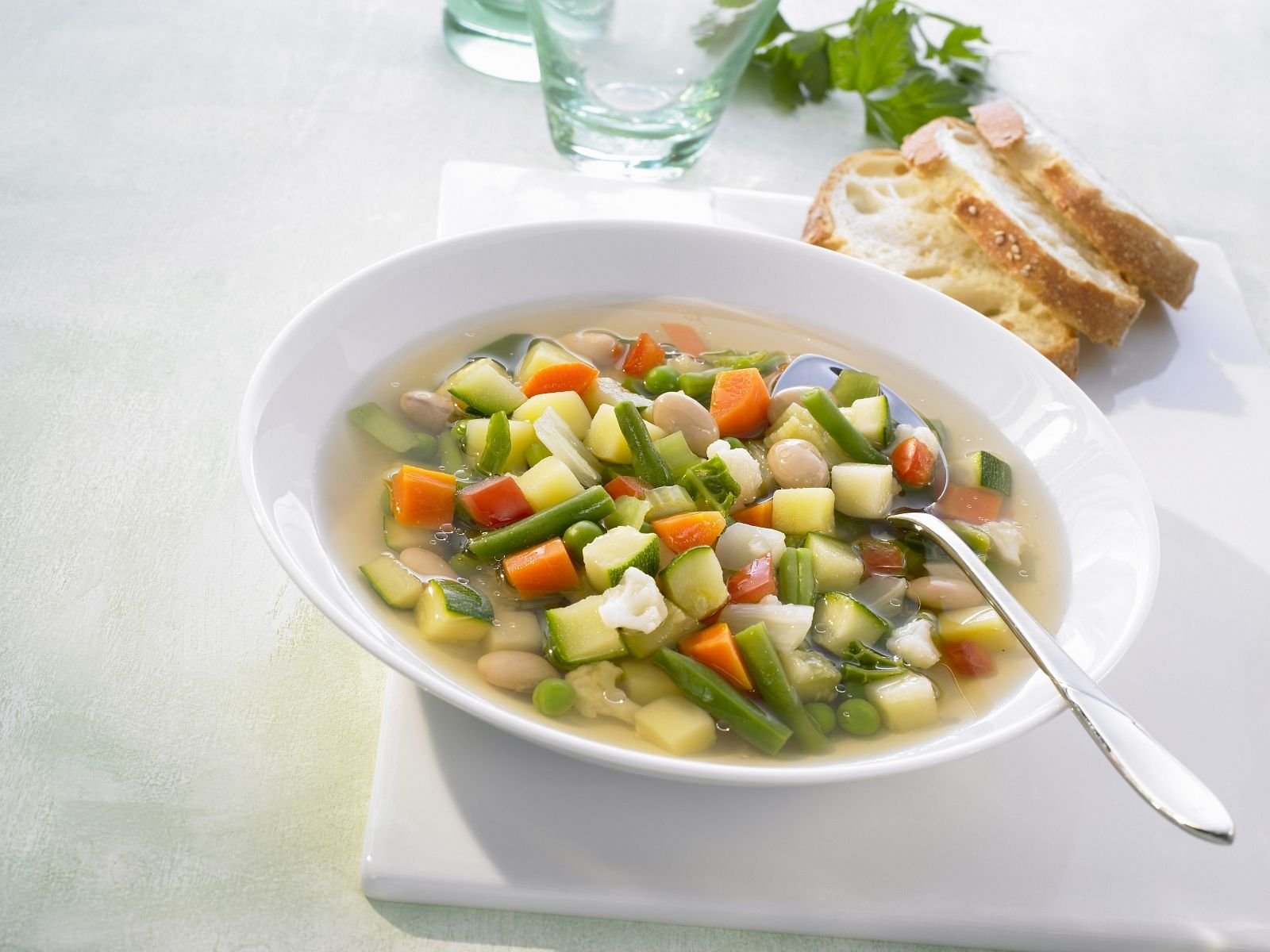 Простые пп супы. Гемюзезуппе (Gemüsesuppe). Овощной суп. Суп овощной вегетарианский. Острый овощной суп.